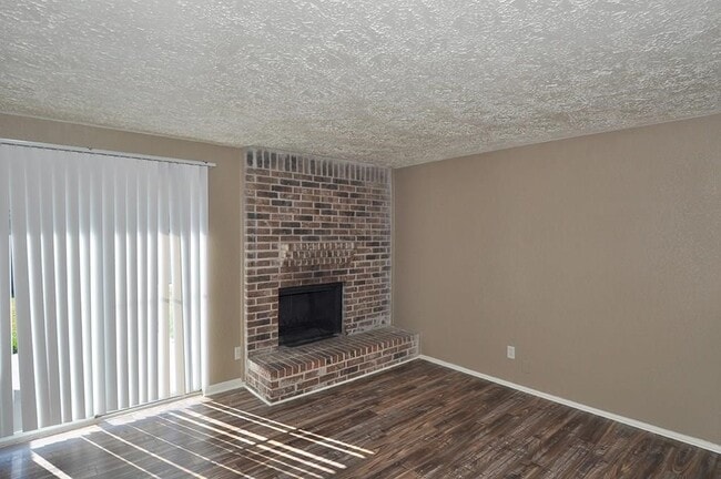 Building Photo - 5418 Heronwood Dr