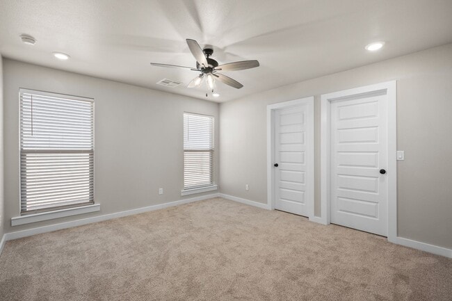 Building Photo - Bell Farms Home Available August