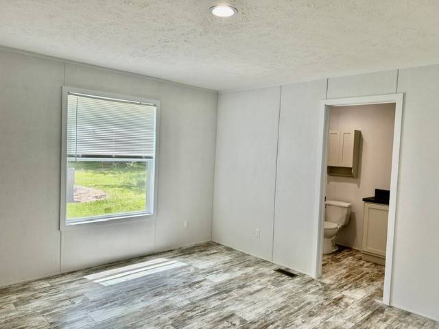 Building Photo - 2113 N Hickory Cir