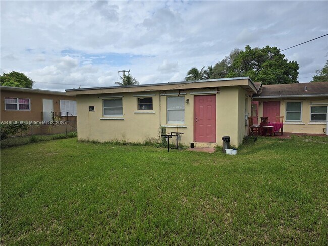 Building Photo - 260 NE 118th Terrace
