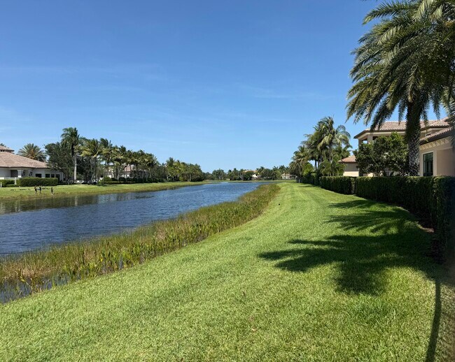 Building Photo - 16786 Crown Bridge Dr