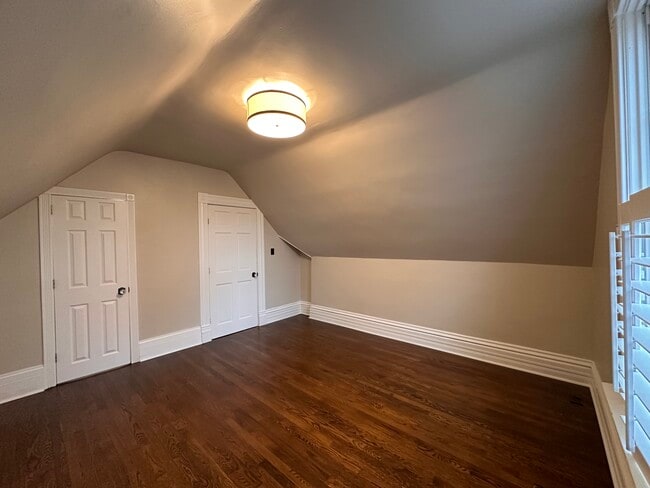 Building Photo - 67 E Mithoff St