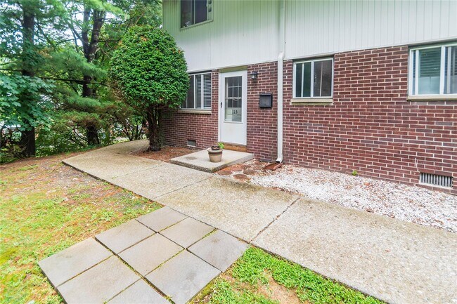 Building Photo - 321 Titusville Rd