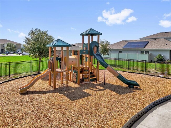 Building Photo - 2224 Tay Wes Dr