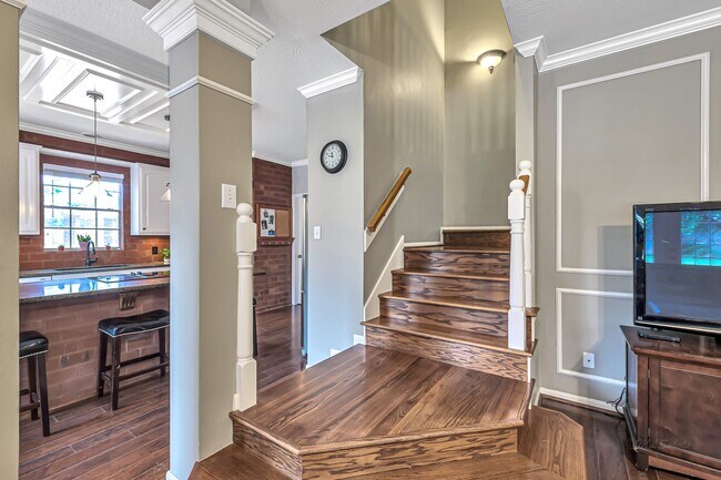 Building Photo - 23002 Cherrington Ct