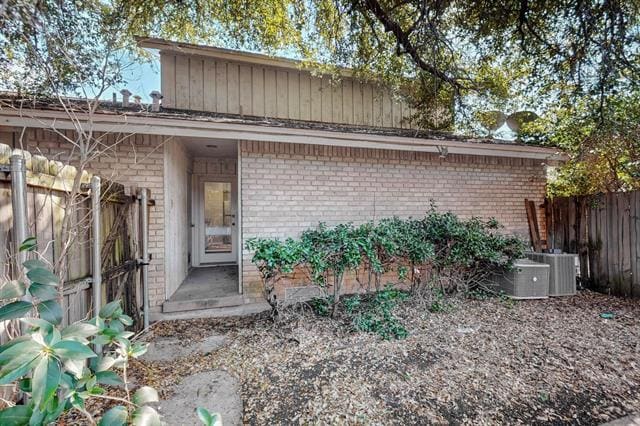 Building Photo - 7948 Habersham Ln