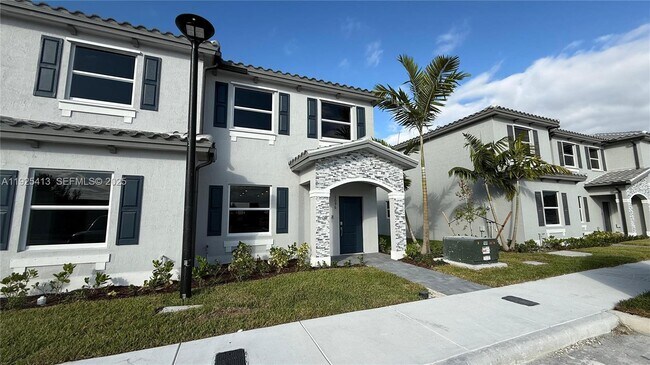 Building Photo - 1096 NW 2nd Ter