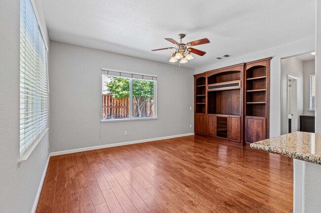 Building Photo - 4162 Piccadilly Ln