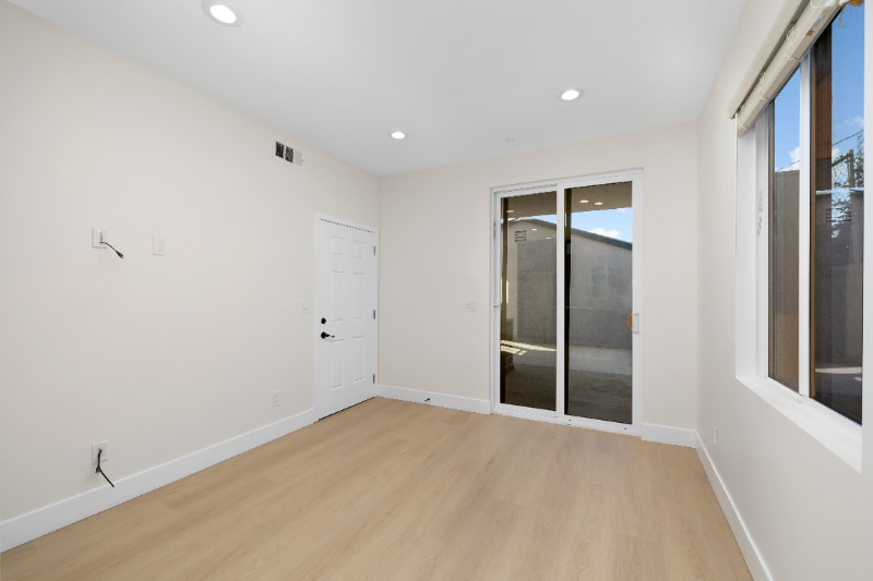 Building Photo - 6914 Walker Ave