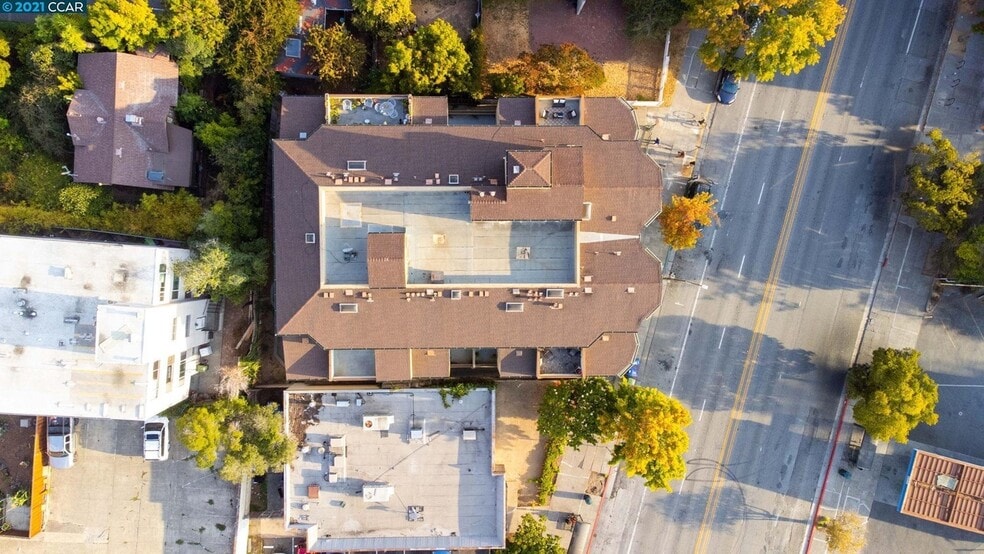 Areal - 2615 Telegraph Ave