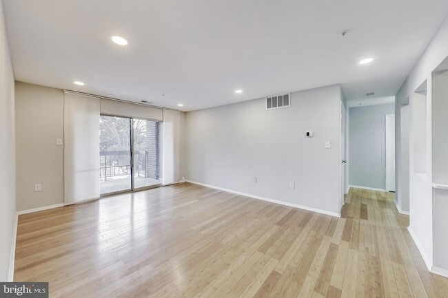 Building Photo - 7802 Guildberry Ct