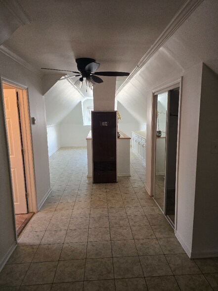 Building Photo - 9225 S Marshfield Ave