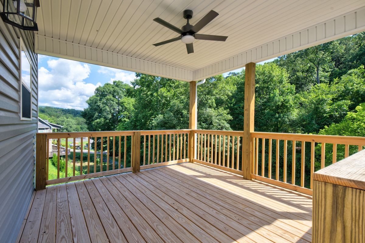 Building Photo - 611 Sunset Valley Dr