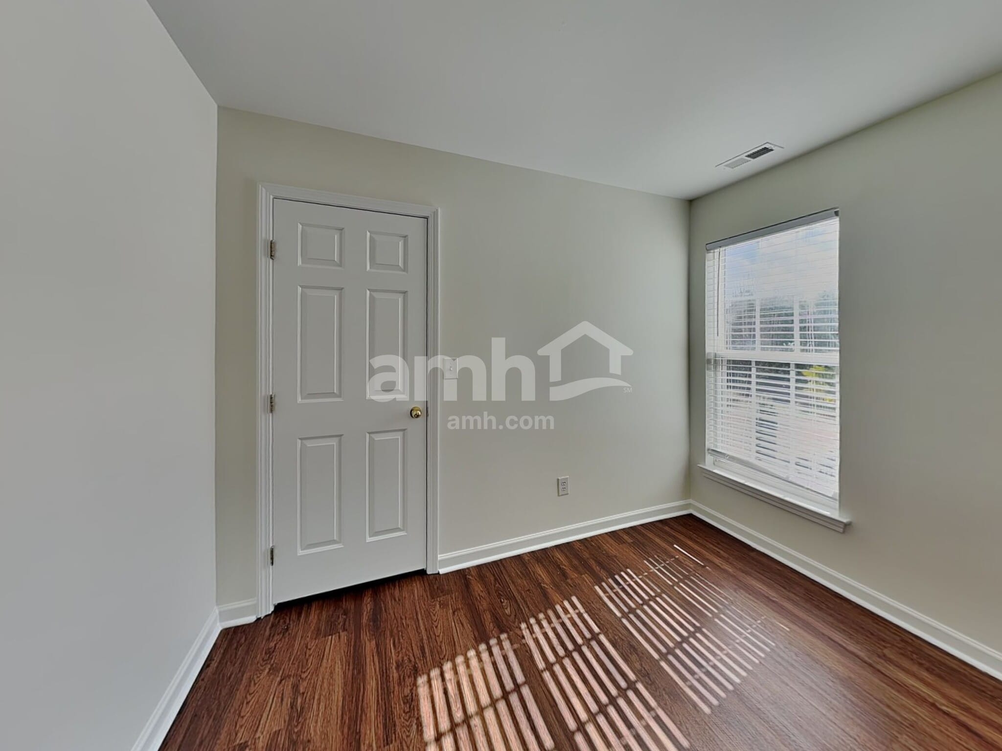 Building Photo - 1039 Canopy Dr