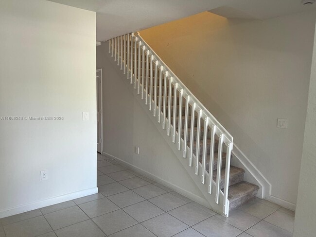 Building Photo - 26413 SW 149th Ave