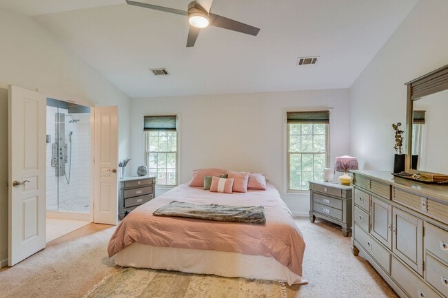 Building Photo - 511 Prince of Wales Ct