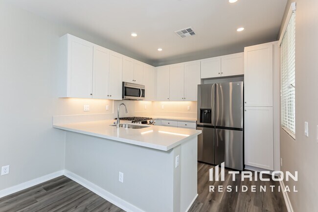 Building Photo - 31691 Willowood Way