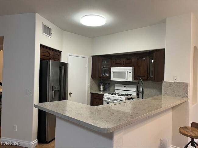 Building Photo - 6201 E Lake Mead Blvd