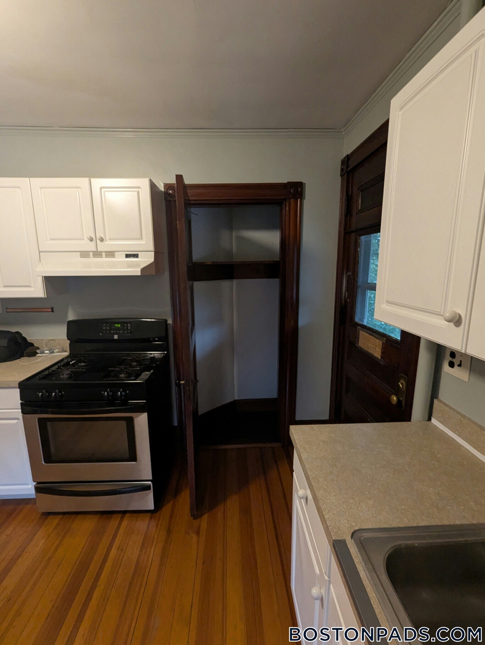 Building Photo - 1068 South St