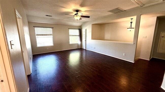 Building Photo - 18410 Green Cypress Ct