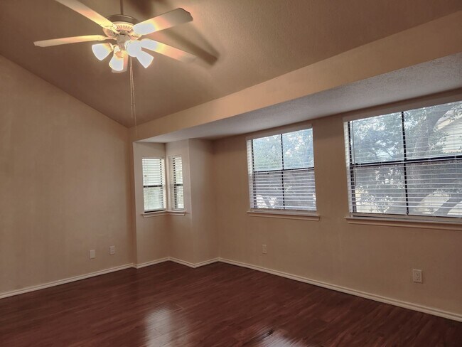 Building Photo - 1103 Dulles Ave