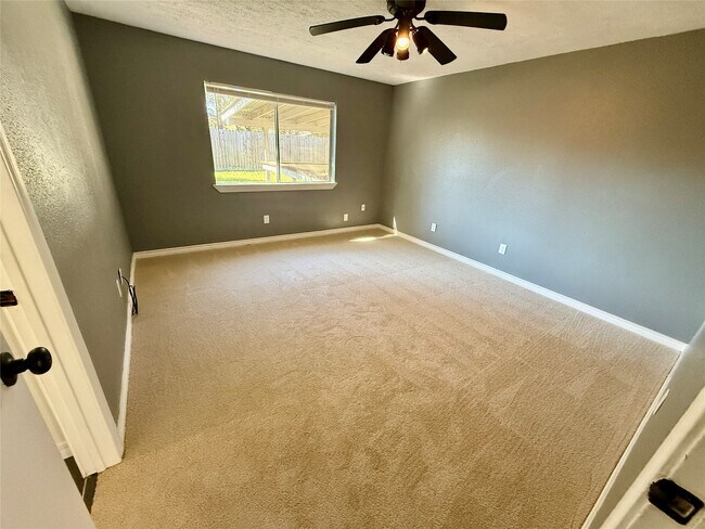 Building Photo - 20407 Fox Haven Ln