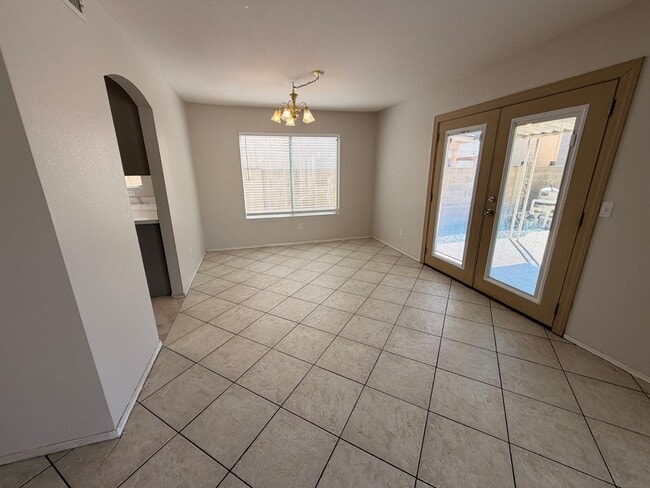 Building Photo - 7611 W Cinnabar Ave