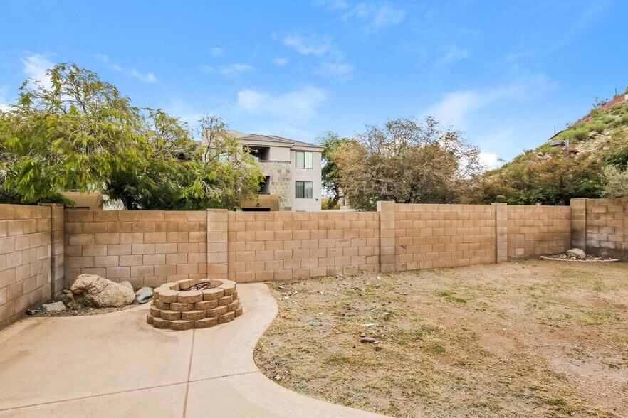 Building Photo - 20015 N 22nd Pl