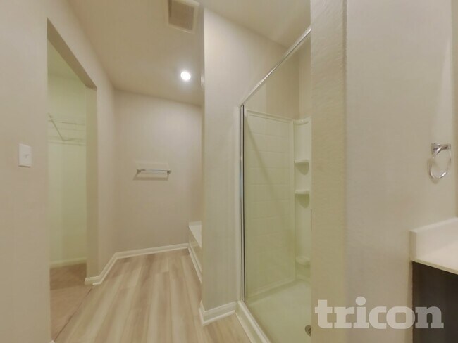 Building Photo - 23112 Shakespeare Dr