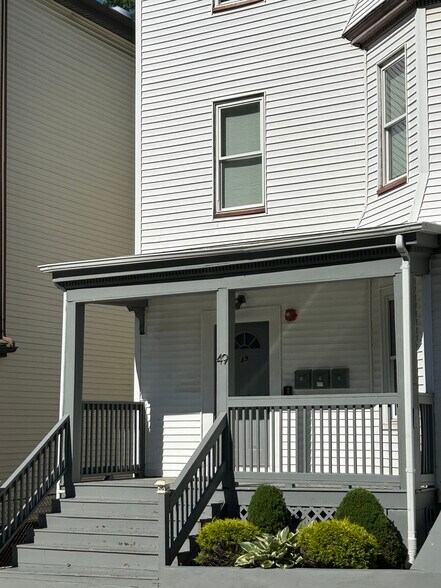 Primary Photo - 49 Mozart St