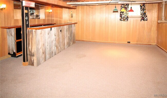 Building Photo - 8709 Nottingham Terrace