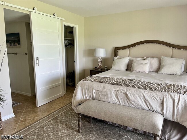 Building Photo - 348 Tern Dr