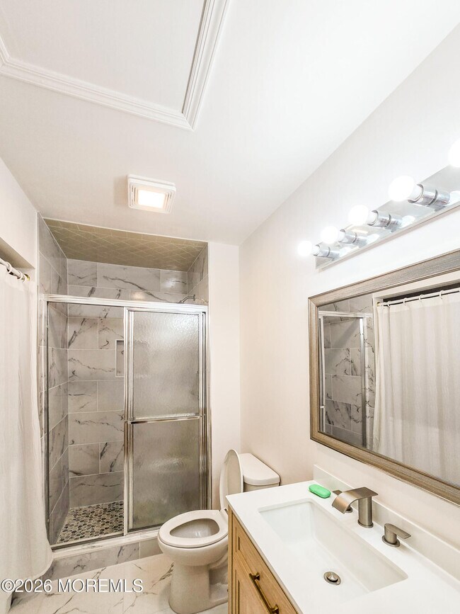 Building Photo - 167E Concordia Cir