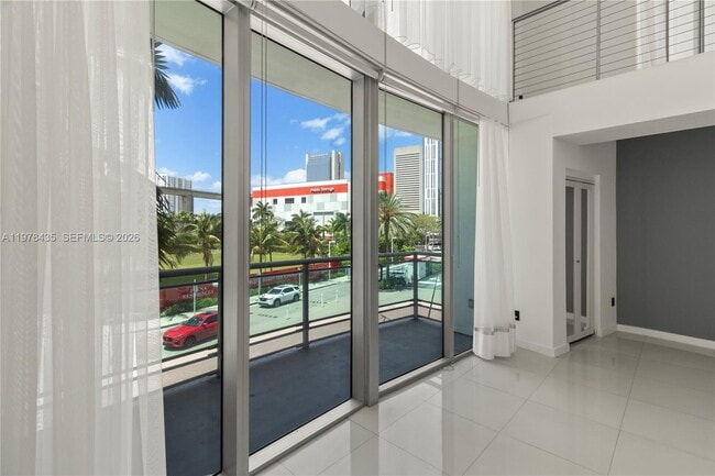 Building Photo - 350 S Miami Ave