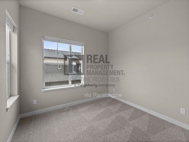 Building Photo - 4115 N Park Dr