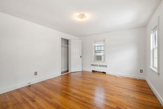 Building Photo - 159 Payson Rd