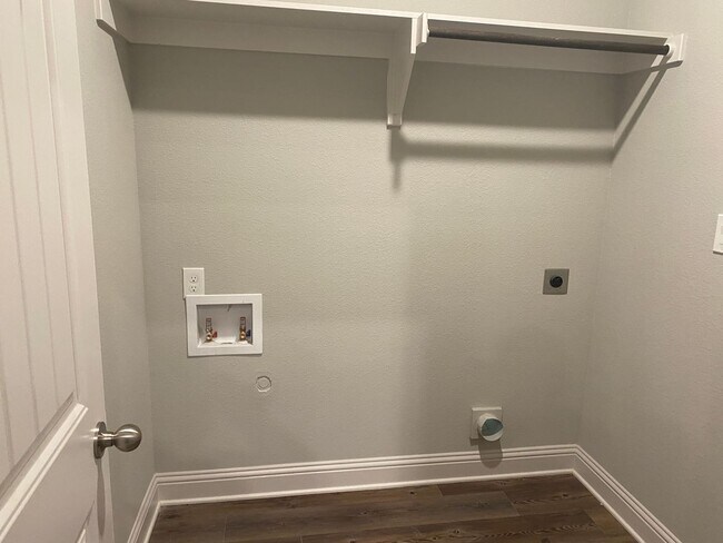Building Photo - 3/2/2 New Construction Near Sherman High S...