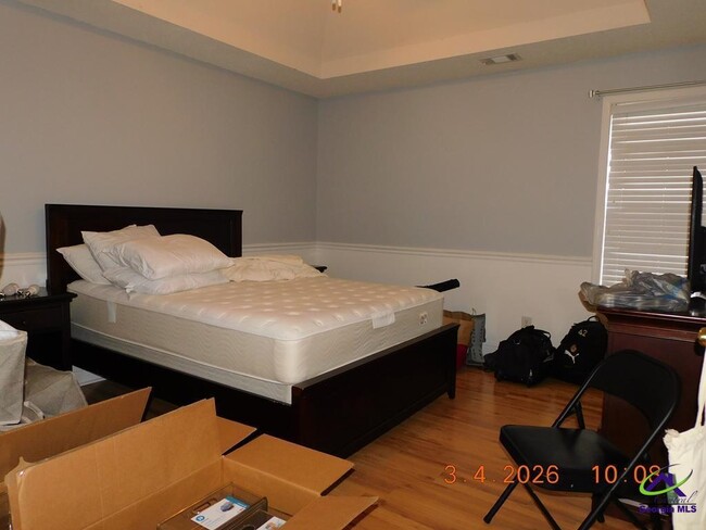 Building Photo - 214 Spanish Trail