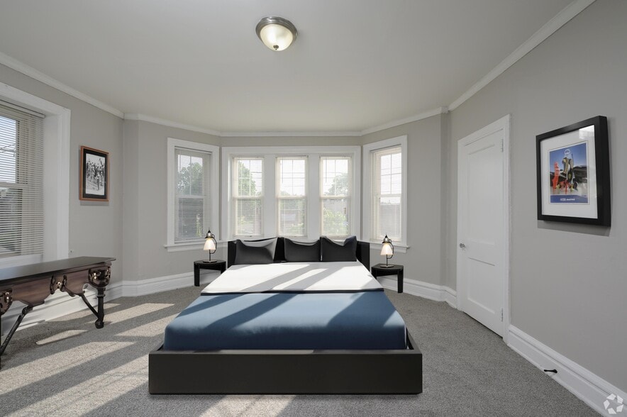2 Bedroom Furnished - 4920 City Ave.