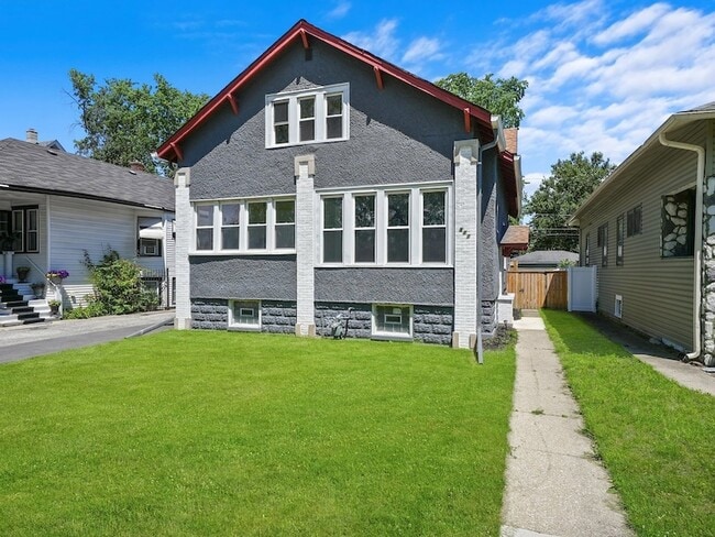 Building Photo - 811 S 7th Ave