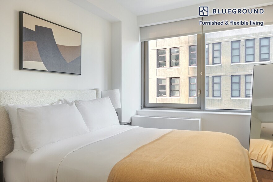 Building Photo - 435 W 31st St