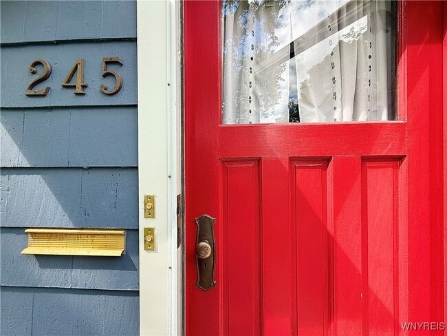 Building Photo - 245 Hamilton Dr