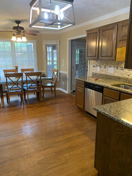 Building Photo - 7788 Pintail Dr