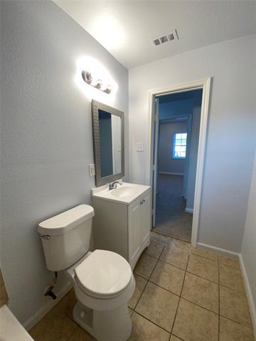 Building Photo - 905 Milam Dr