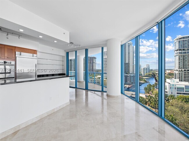 Building Photo - 333 Las Olas Way