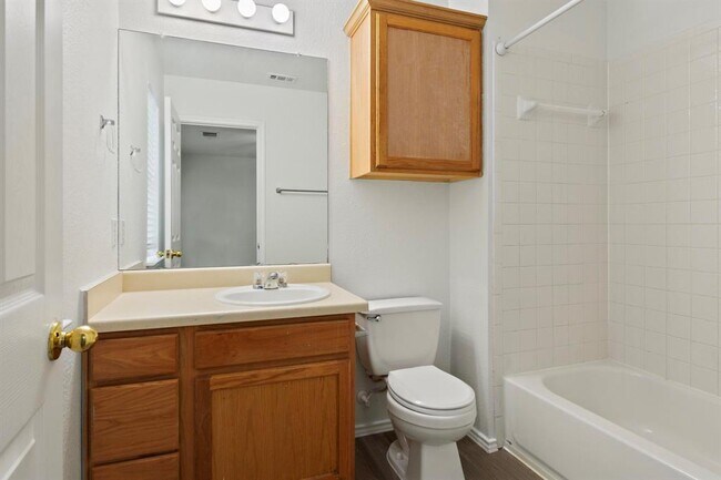 Building Photo - 2733 Crimson Sky Ct