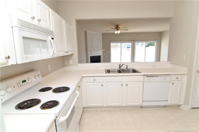 Building Photo - 5132 TwelvePole Dr
