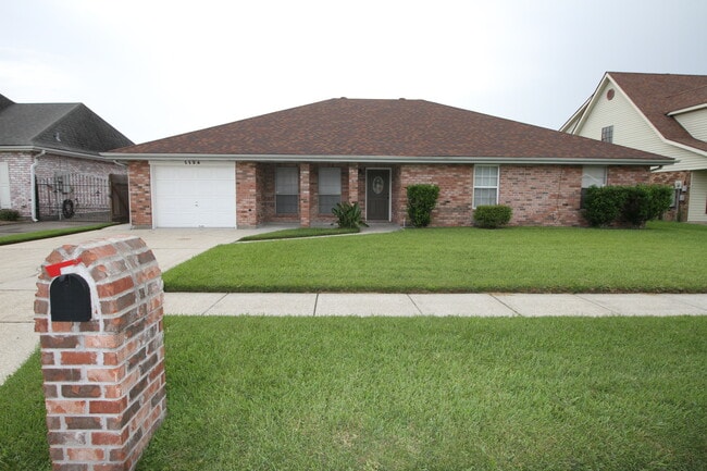 Building Photo - 1124 Orchid Dr