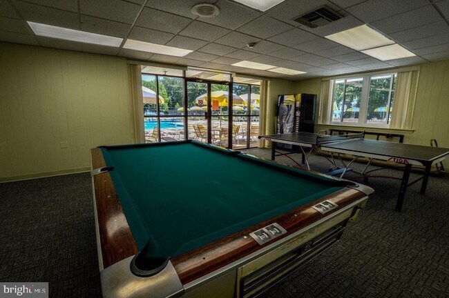 Building Photo - 44303 Delaire Landing Rd