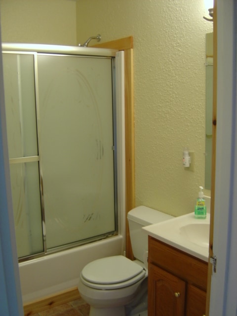 Bath - 1596 Schmidt Rd